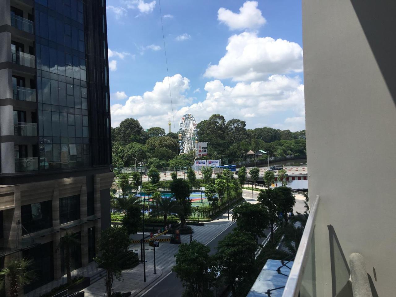 Vinhomes Central Park Jack Hai Luxury Service Apartment Ho-Chi-Minh-Stadt Exterior foto